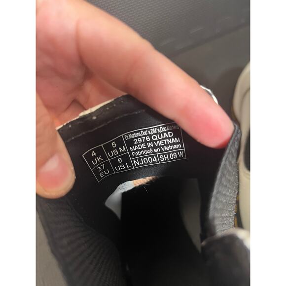 Dr. Martens 2976 Quad Womens Size 6 Chelsea Boots White Smooth Leather Pull On - Picture 7 of 8